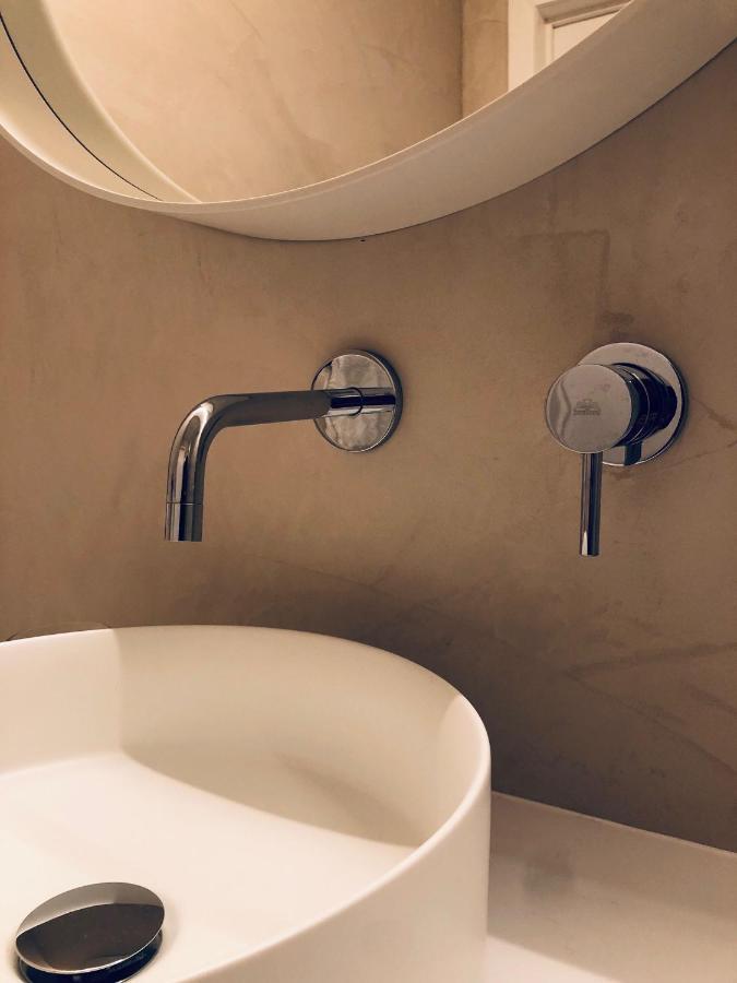 Suites Le Porte-Bonheur Брюгге Экстерьер фото